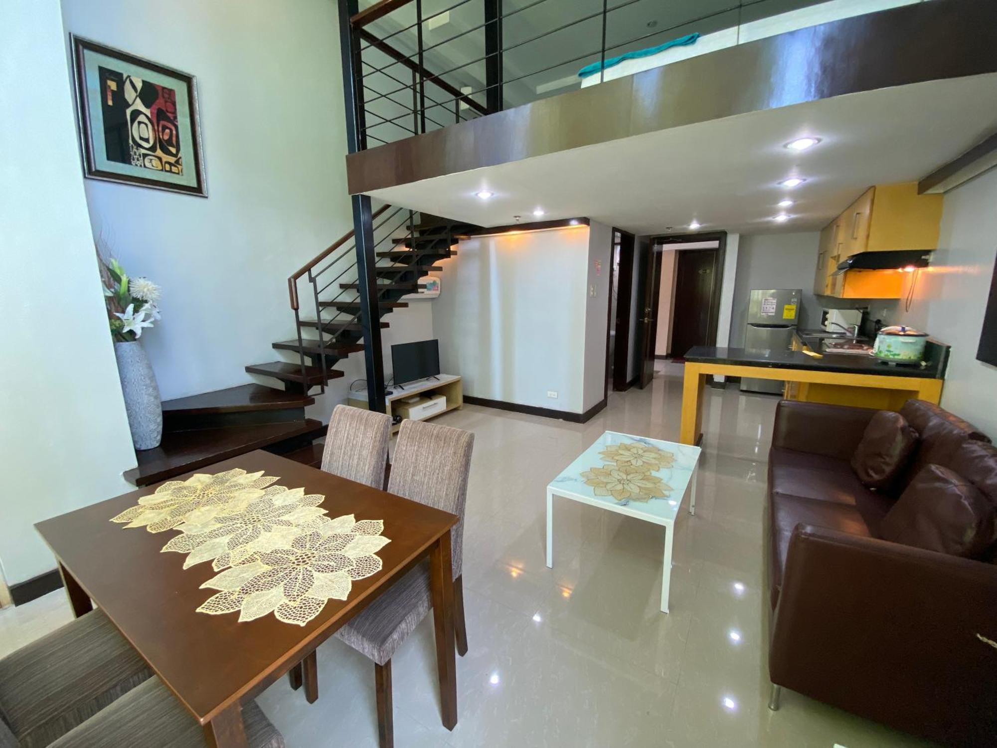 Apartment Huge Lofts By P&j