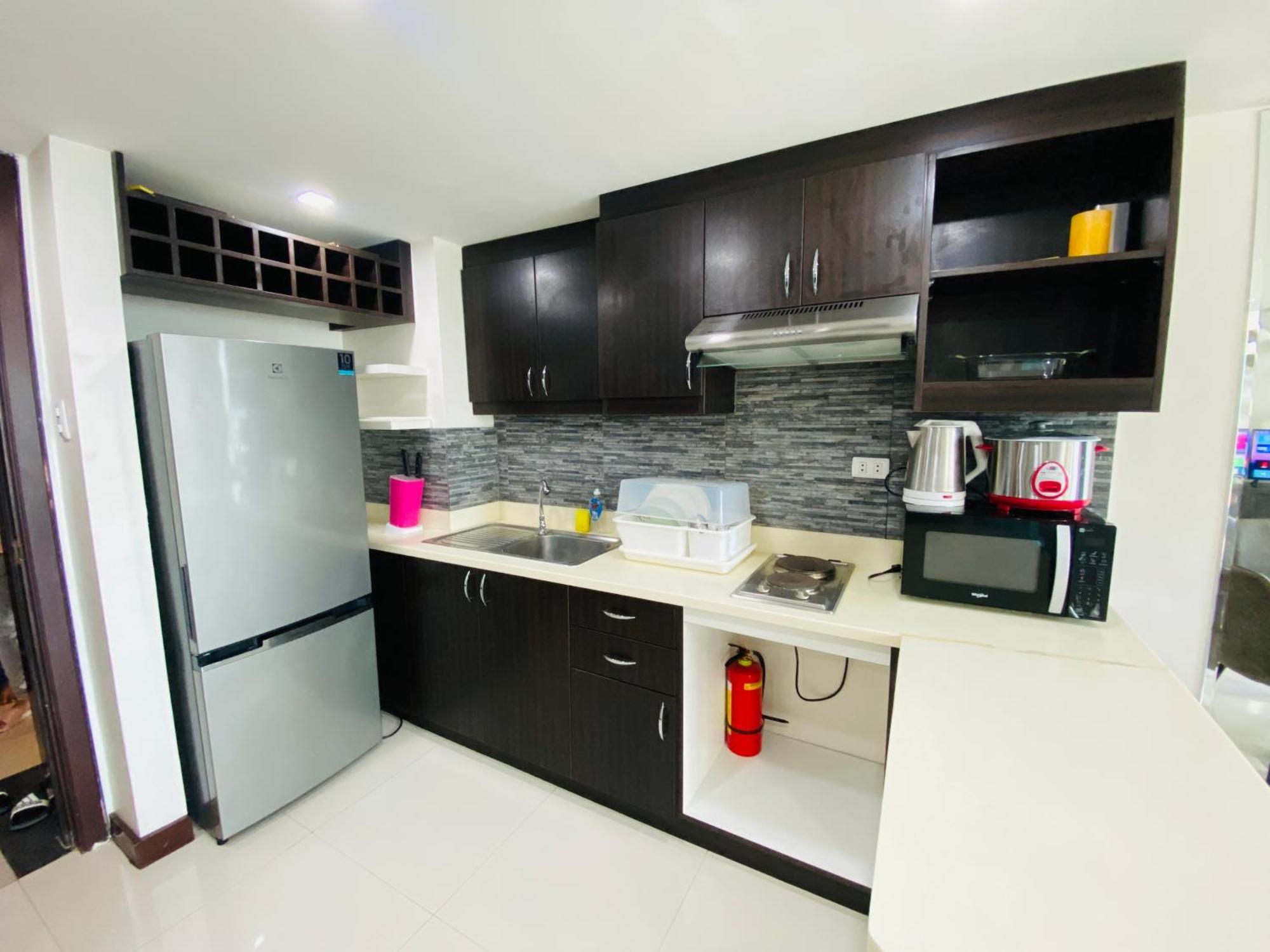 Huge Lofts By P&j Apartment Cebu